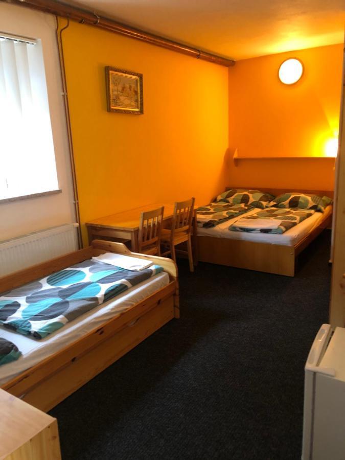 Pension Kadlcuv Mlyn Brno Buitenkant foto