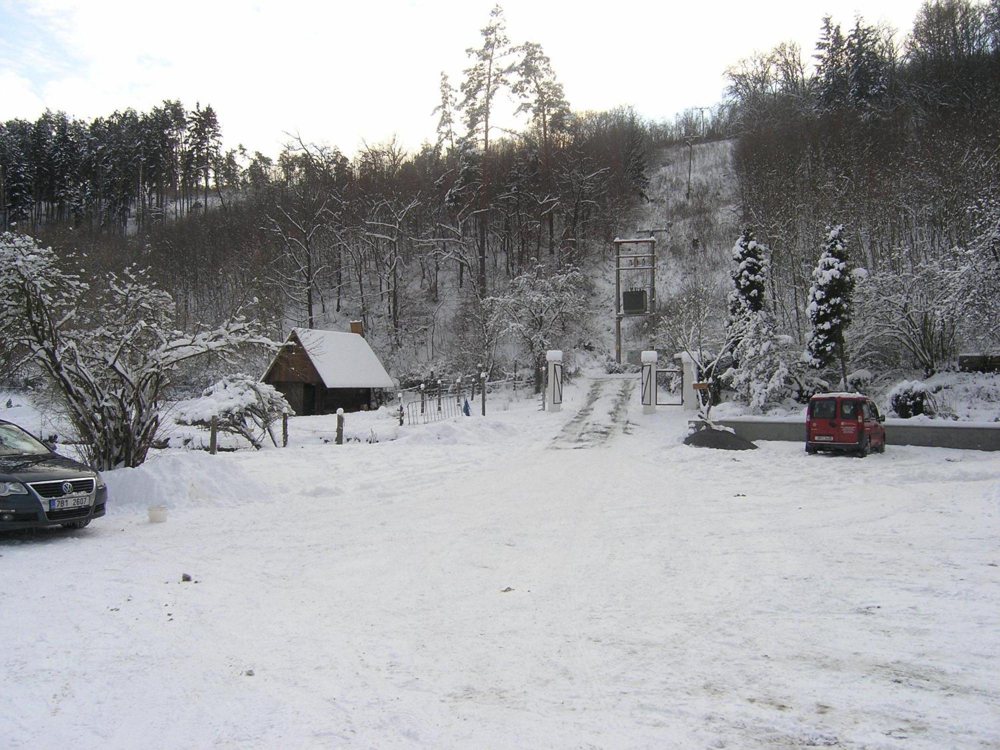 Pension Kadlcuv Mlyn Brno Buitenkant foto